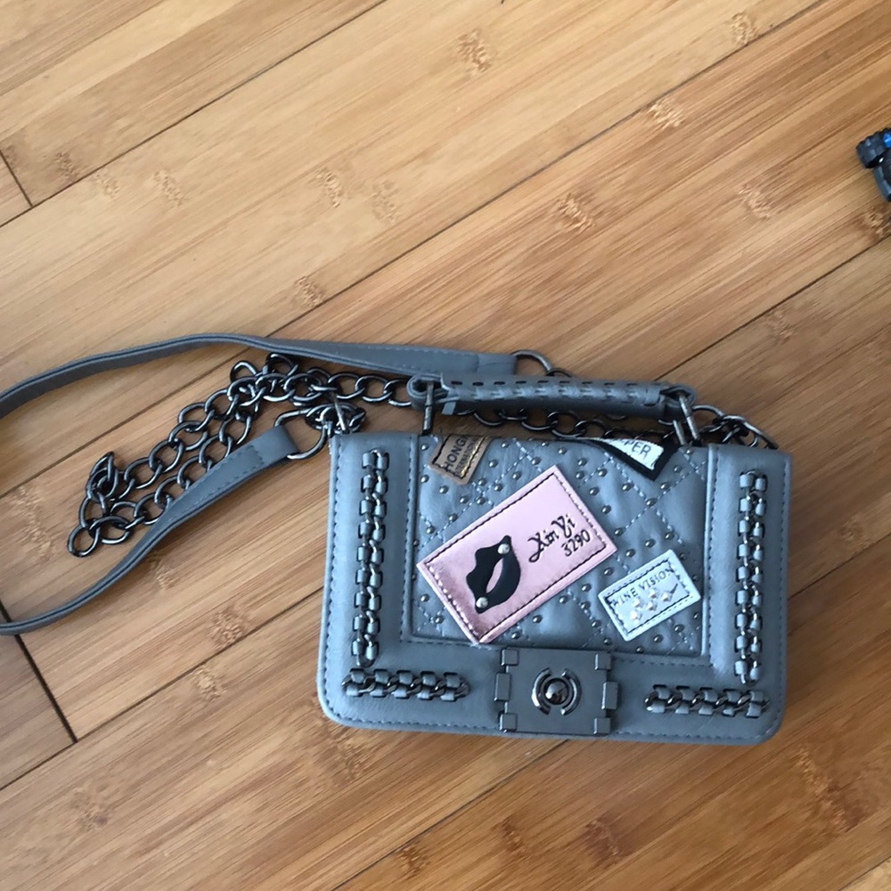 Purse NEW never used !
